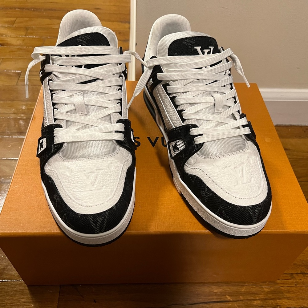 LV Trainer Sneaker